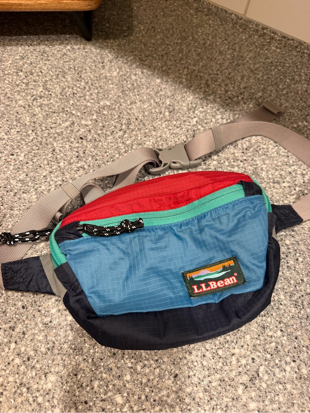 L.L. Bean Colorblock Men’s Waist Bag — Blue/Red/Green/Black/Tan